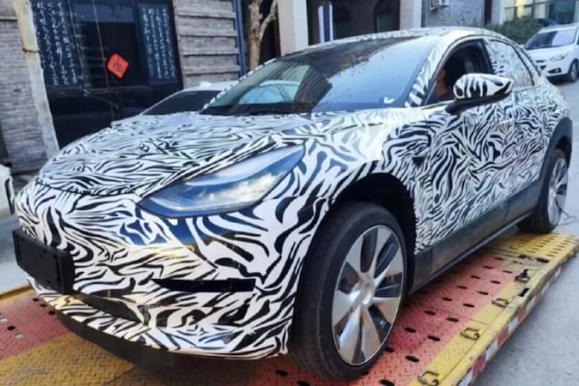 A New Tesla Model Spotted in China (3)