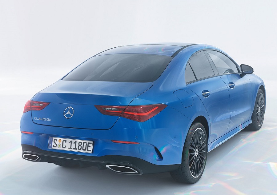 Facelifted 2024 Mercedes CLA Lands With More Digital Real-Estate And Extra  Hybrid Power