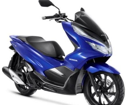 2024 Honda PCX Review - ArabGT