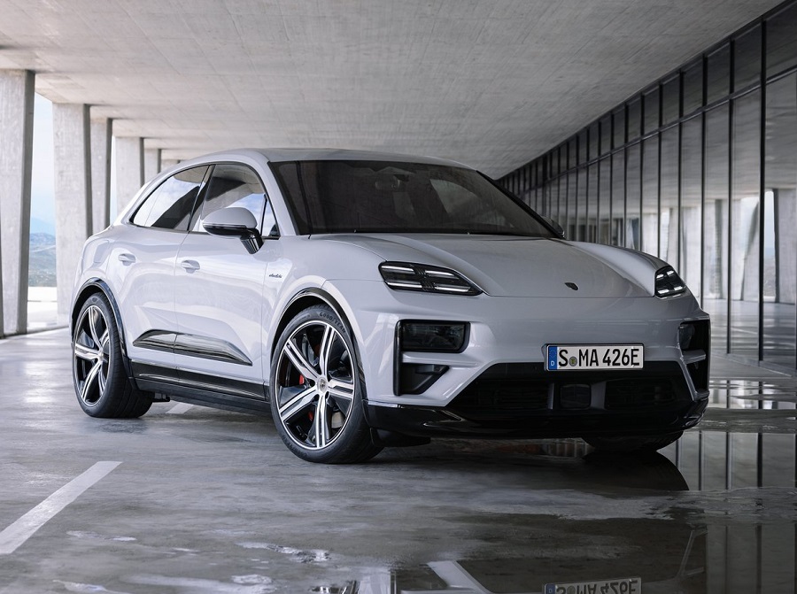 2025 Porsche Macan Review ArabGT