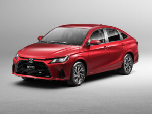 2025 Toyota Yaris (6)