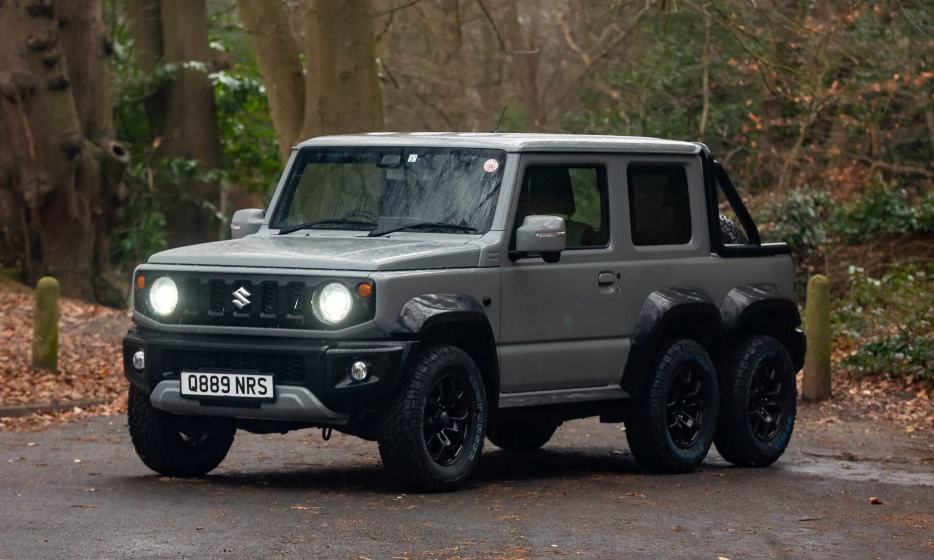 Six-Wheeled Suzuki Jimny is a Unique Off-Road Marvel in the UK